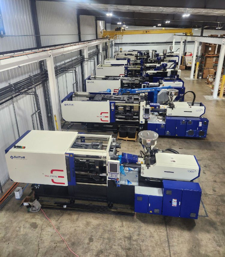 plastic-manufacturer.jpg hero-image